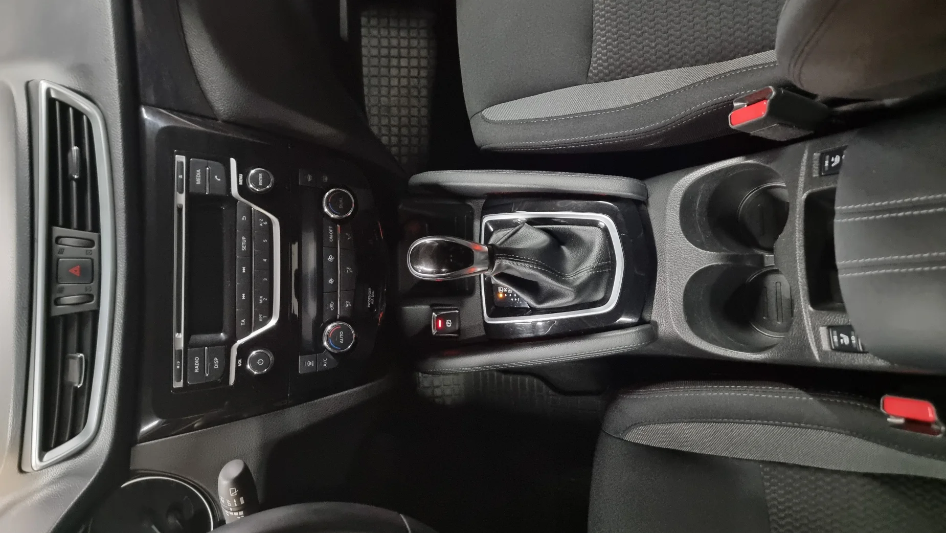 Nissan Qashqai photo